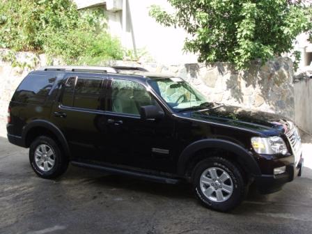 St John Car Rental - Ford Explorer
